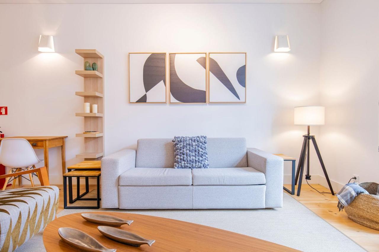 Modern Rustic Flat In Santos By Lovelystay Lisbon Exterior photo