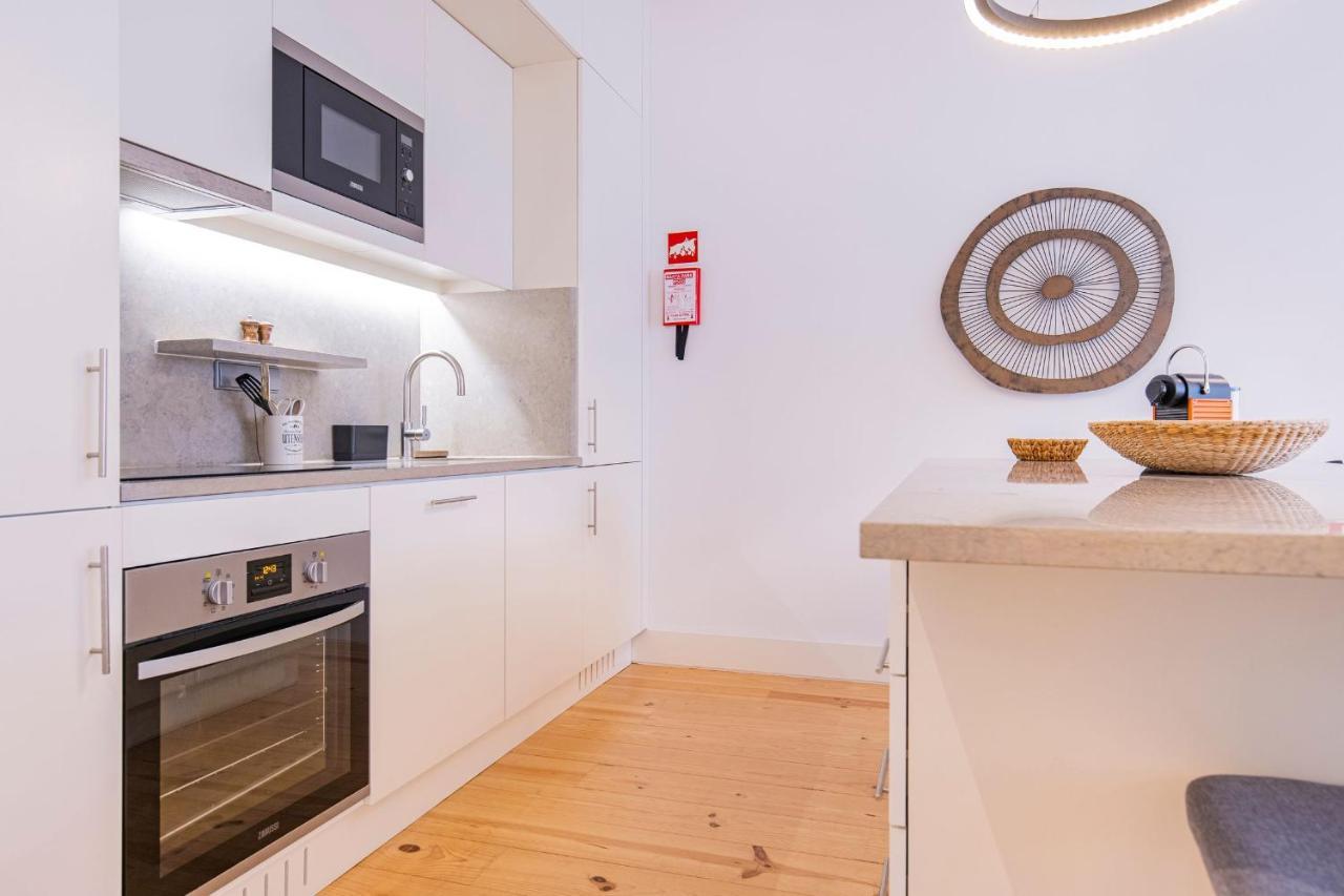 Modern Rustic Flat In Santos By Lovelystay Lisbon Exterior photo